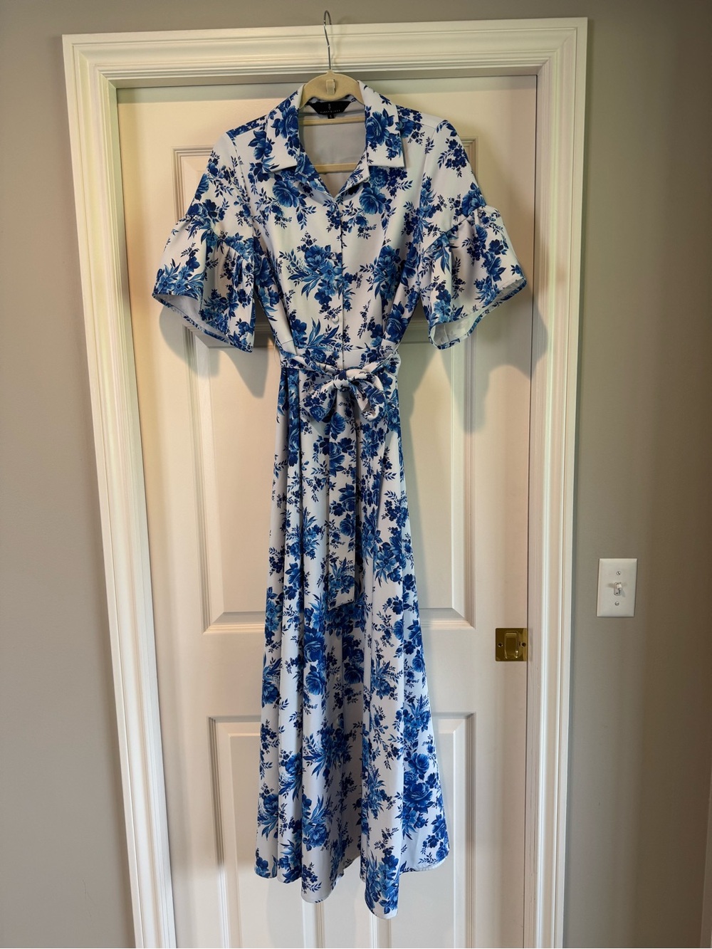 Blue Floral Tie-Waist Maxi Dress - White & Blue